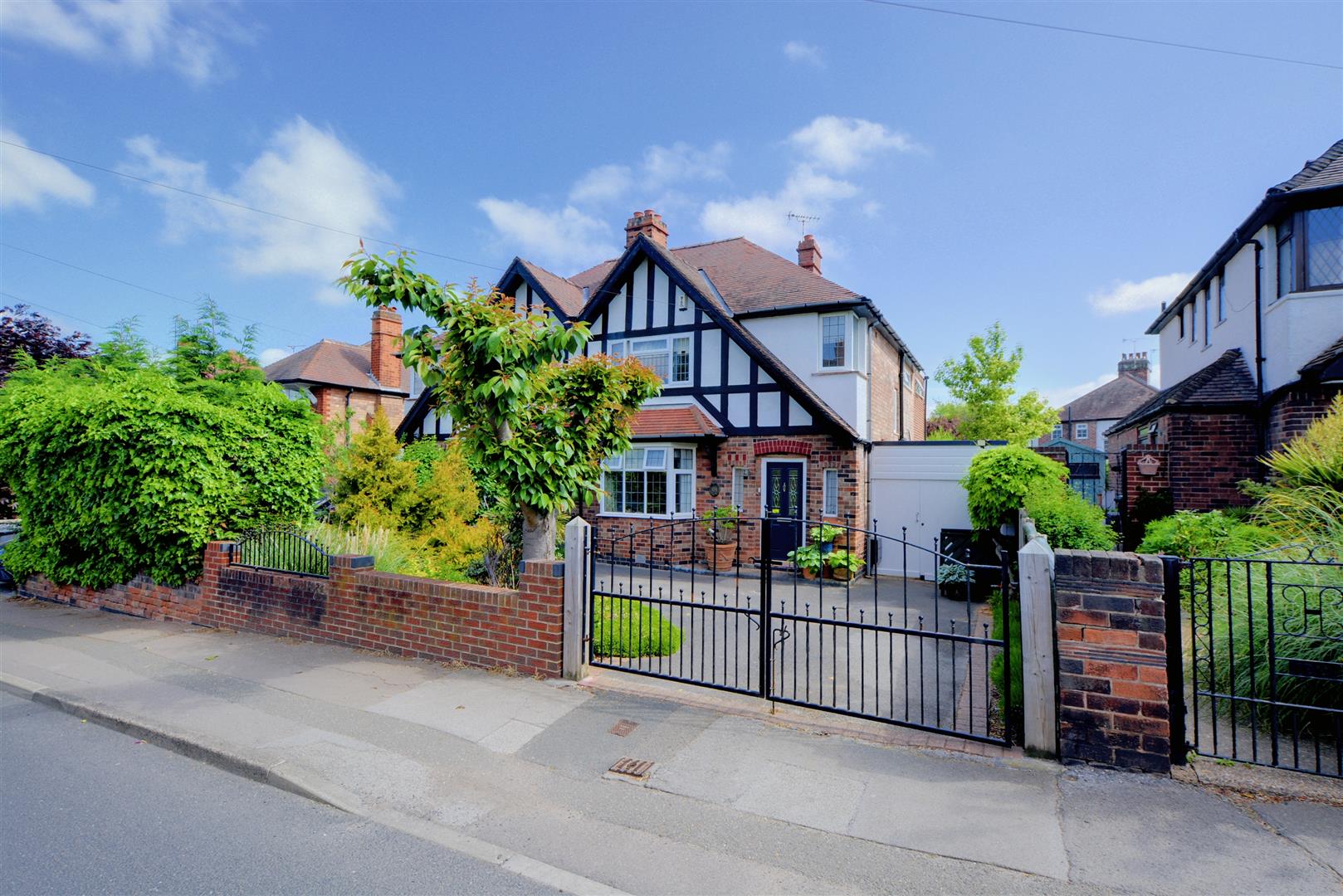 Cator Lane, Beeston, Nottingham Robert Ellis Estate Agents